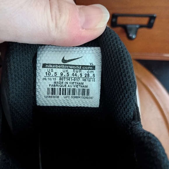 Nike Huarache Black and White Baseball Cleats_10.5